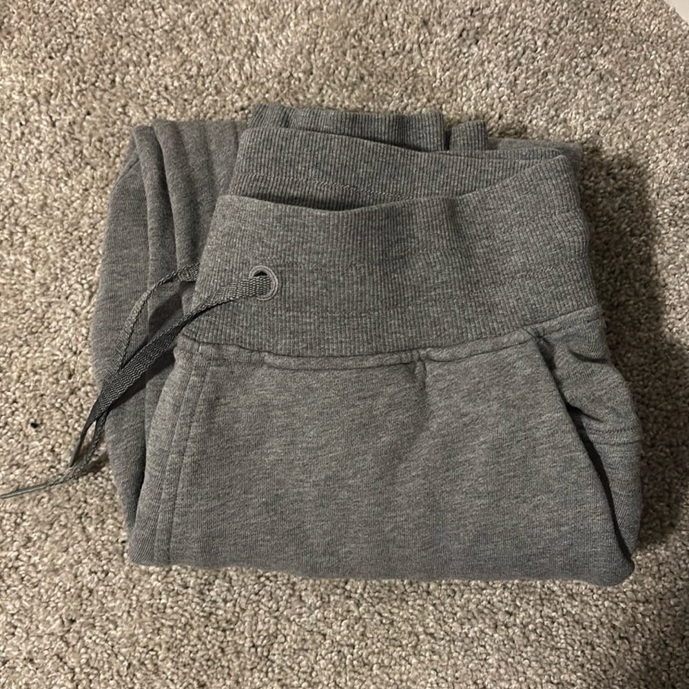 Lululemon joggers
